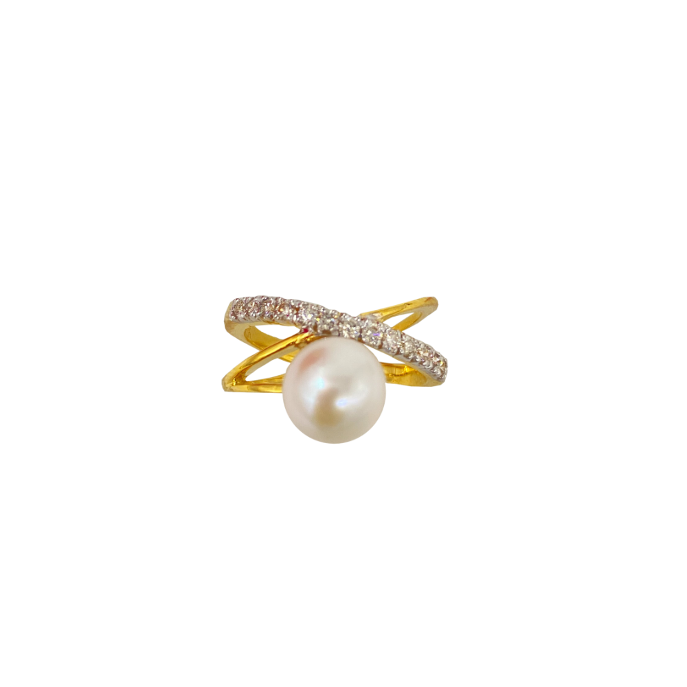 14K Pearl And  Diamond Besso Ring